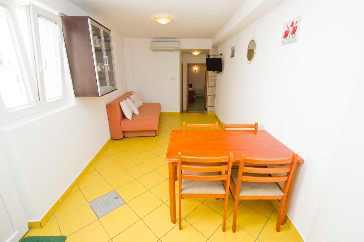 Apartments Srdjan Makarska Exterior photo